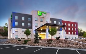 Holiday Inn Express & Suites Price